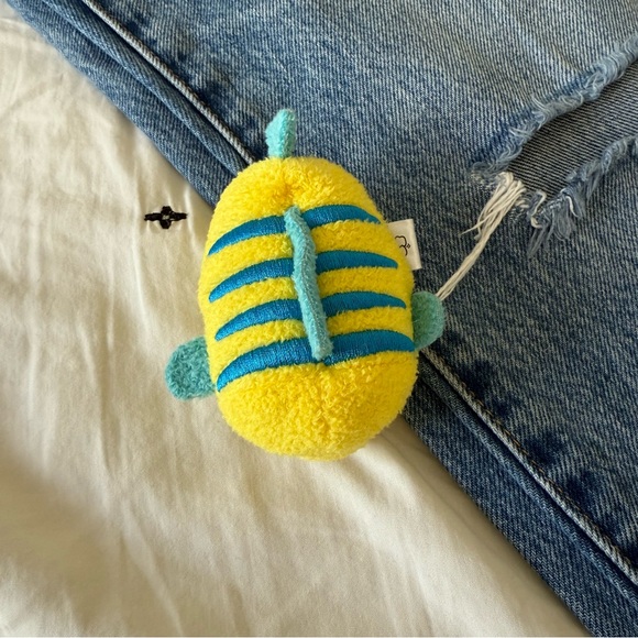 Tsum‎ Tsum Flounder Fish Yellow Plush Toy with Blue Disney - Picture 1 of 6